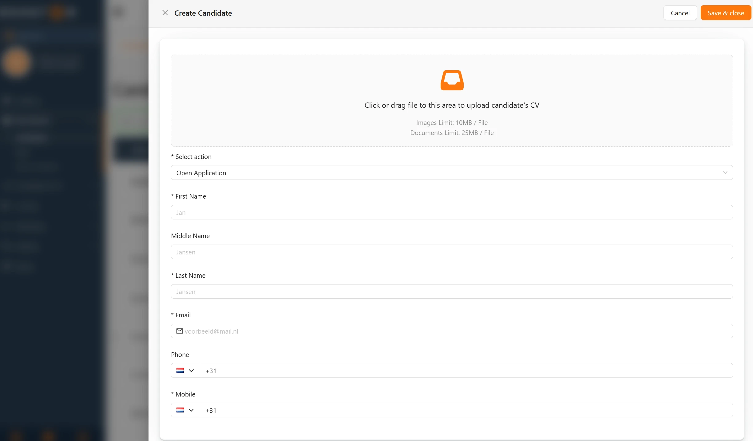 Das Fenster Create Candidate mit dem Upload-Feld für den Lebenslauf oben, darunter Select action und die Felder für Name, E-Mail und Telefon.